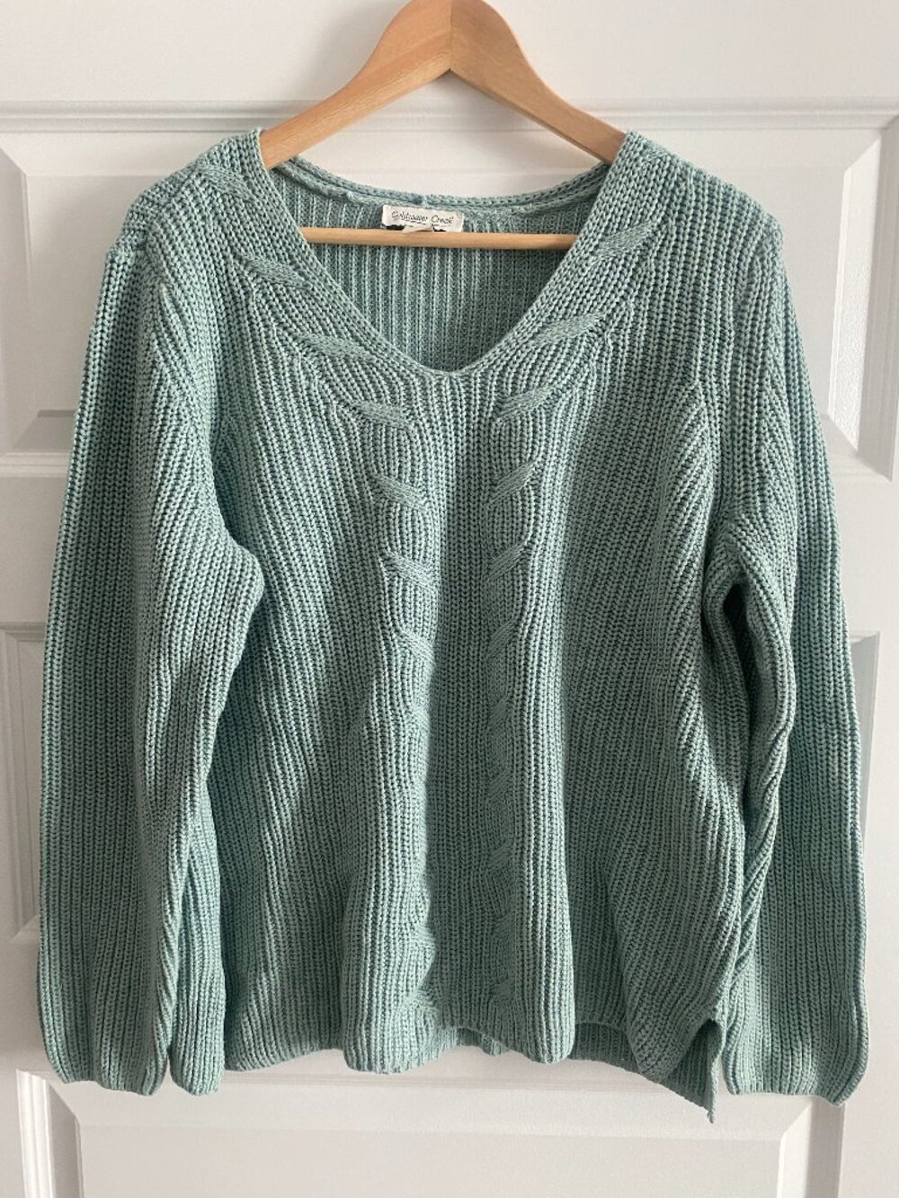 Coldwater Creek Sage Green Cable Knit V-Neck Sweater - Size L